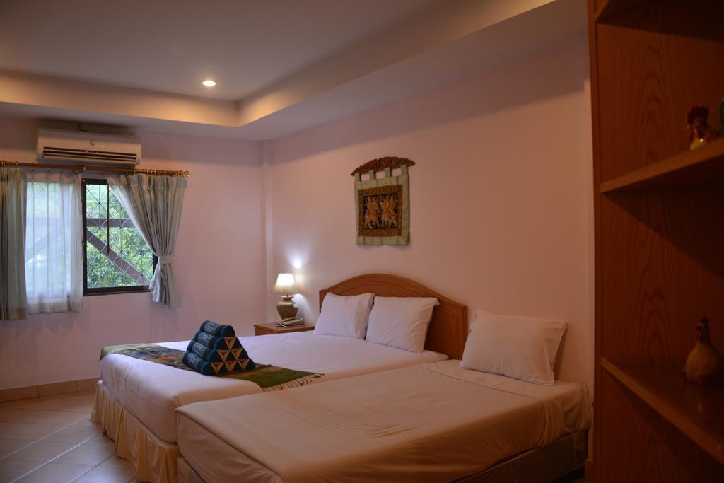 Seven Oaks Inn Jomtien Beach Room photo